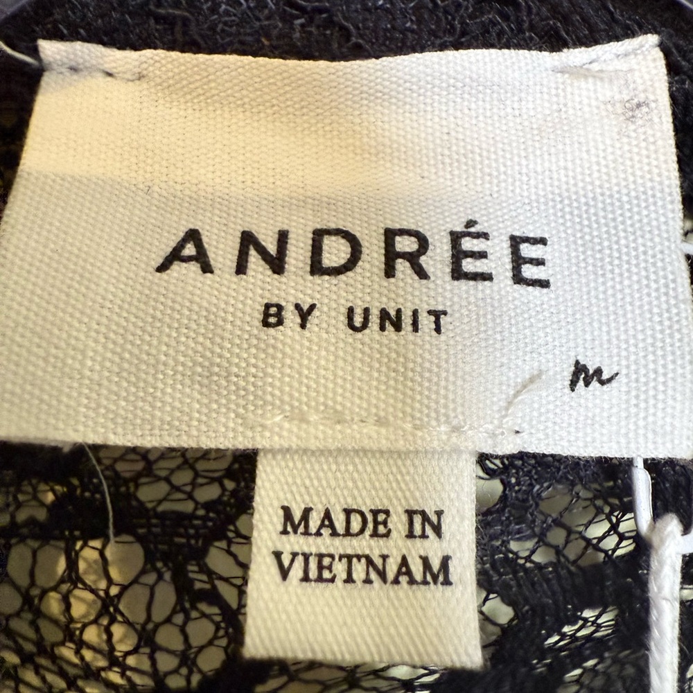 ANDREE BY UNIT Black Lace Blouse *NEW WITH TAGS* - Picture 11 of 12